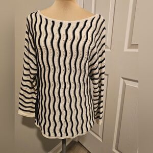 Belldini Black and White Knit Wave Pattern Scoop neck Sweater SZ M